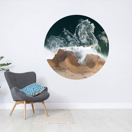 Wandaufkleber rund "Strand und Meer" helle Wand mit Sessel und kissen 
