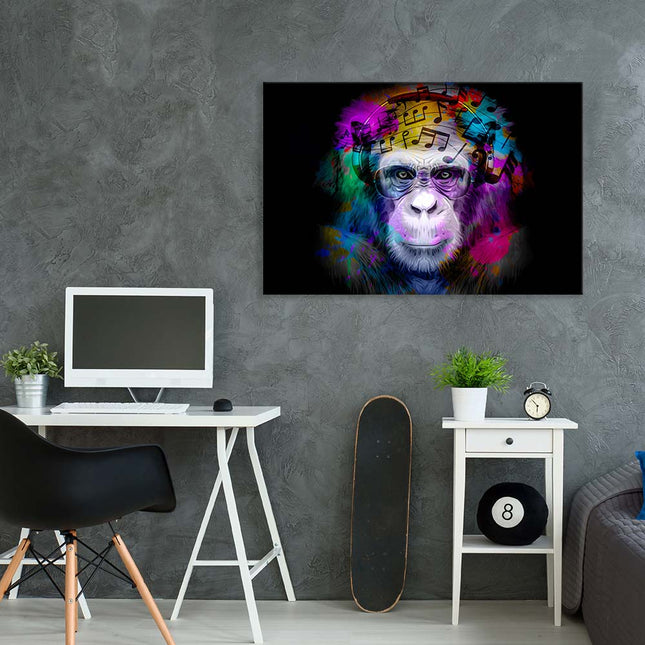 Farbintensives Leinwandbild mit Schimpansen auf schwarzem Hintergrund  im Jugendzimmer auf grauer Wand