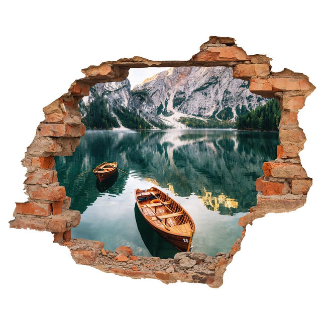 Wandaufkleber Wandtattoo in Form eines Wanddurchbruchs mit zwei Booten auf dem See und Berge im Hintergrund als Hauptbild